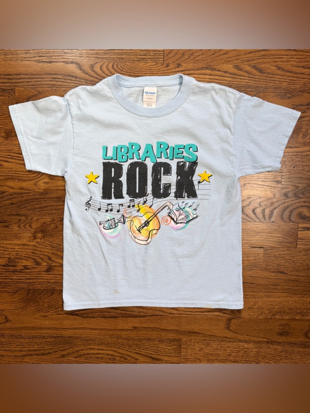 Gildan Girls Light Blue 'Libraries Rock' Graphic Tee Size Youth Small 6-8